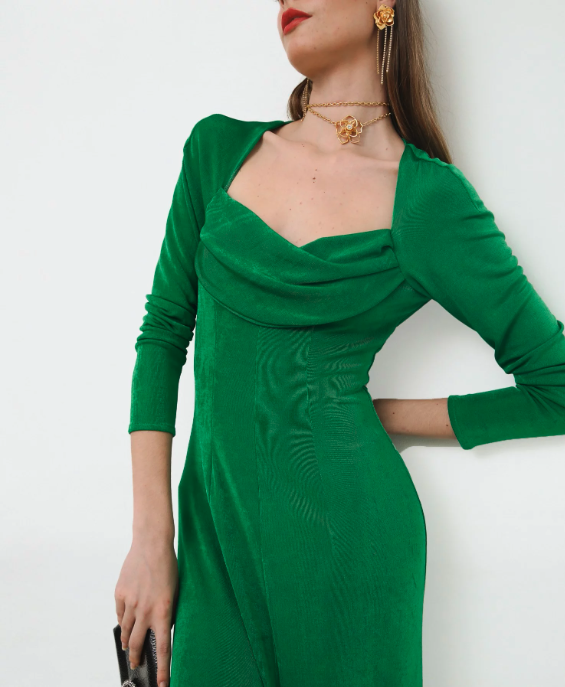 Vestido Invitada midi verde corte A